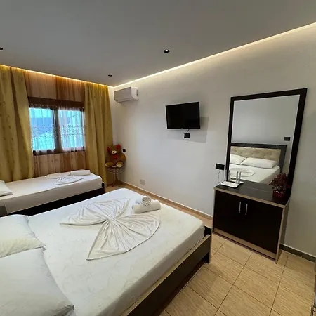 Fjori Apartment